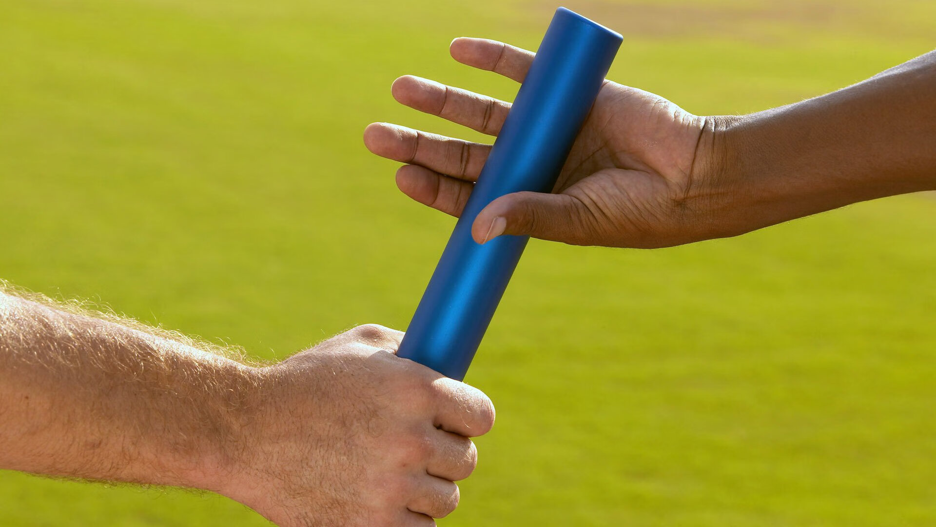 开云体育世界杯-雄鹿翻盘马刺，利拉德在英超争冠接管比赛，跨界竞技场上的关键先生密码